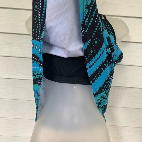 Women’s Blue and Black Swimsuit top with Sporty NWT - Picture 3 of 6